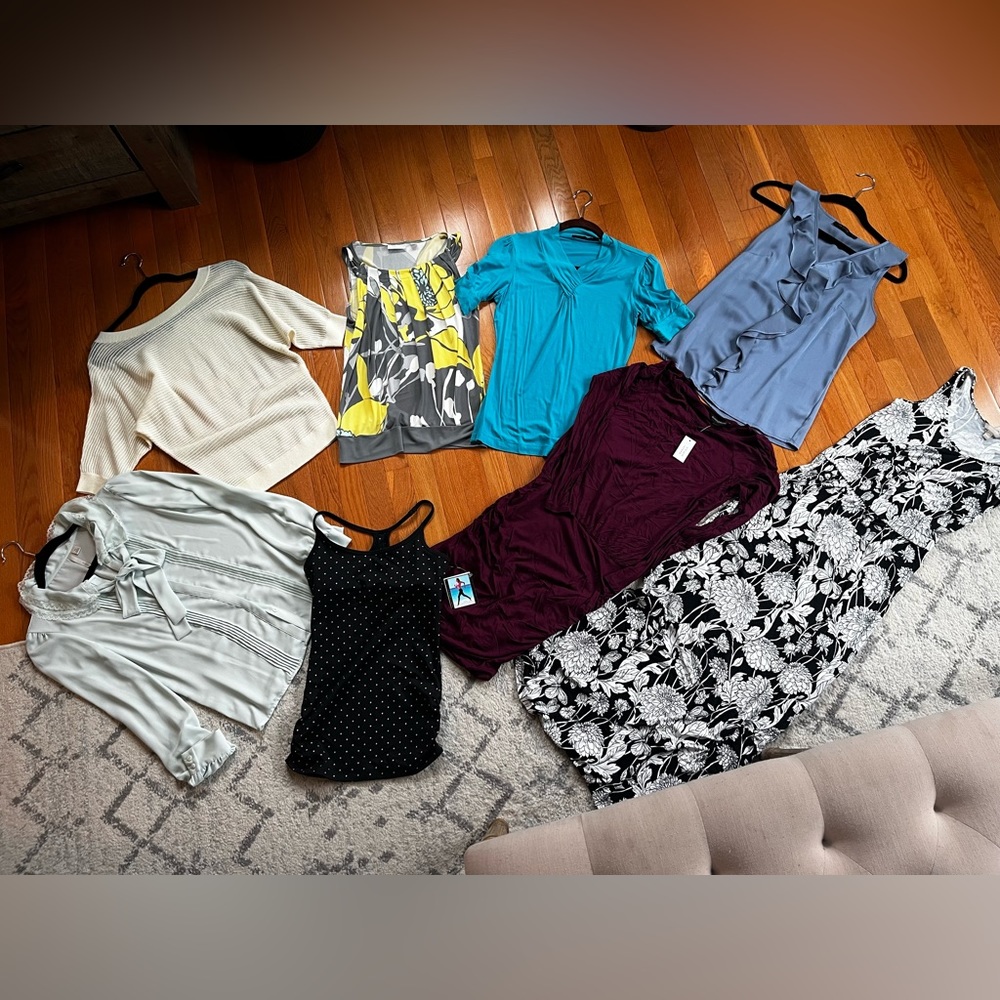 8 clothes/dresses banana rep, GAP, VS